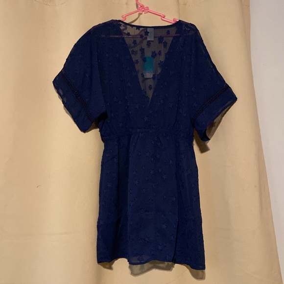 Women’s swimsuit coverup - Picture 10 of 10